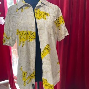 Vans Men's Casual Shirt with Yellow Tiger Design